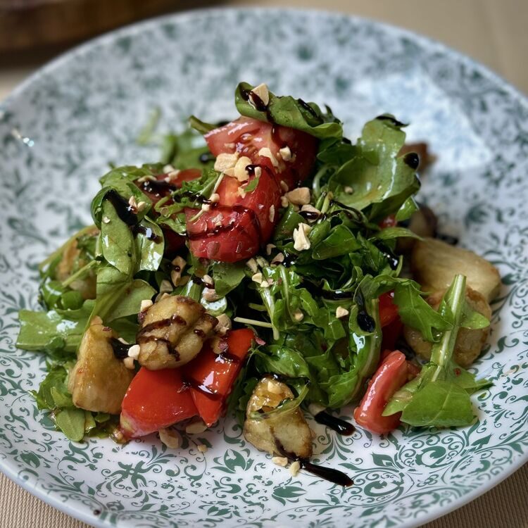 Salat "Qarsillagan baqlajon"